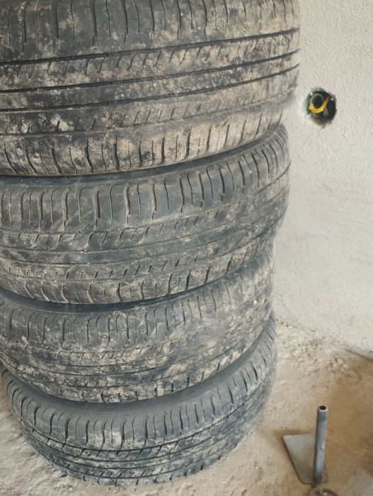 Продал шыны почти новый