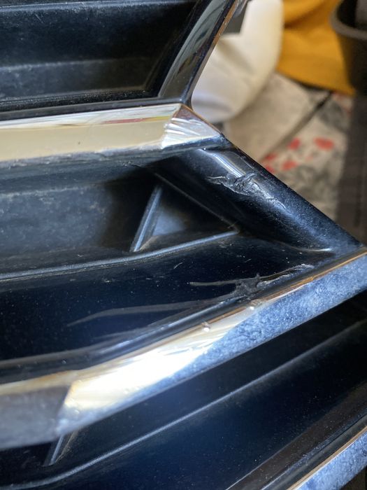 Grila radiator Vw Passat B8 nonfacelift