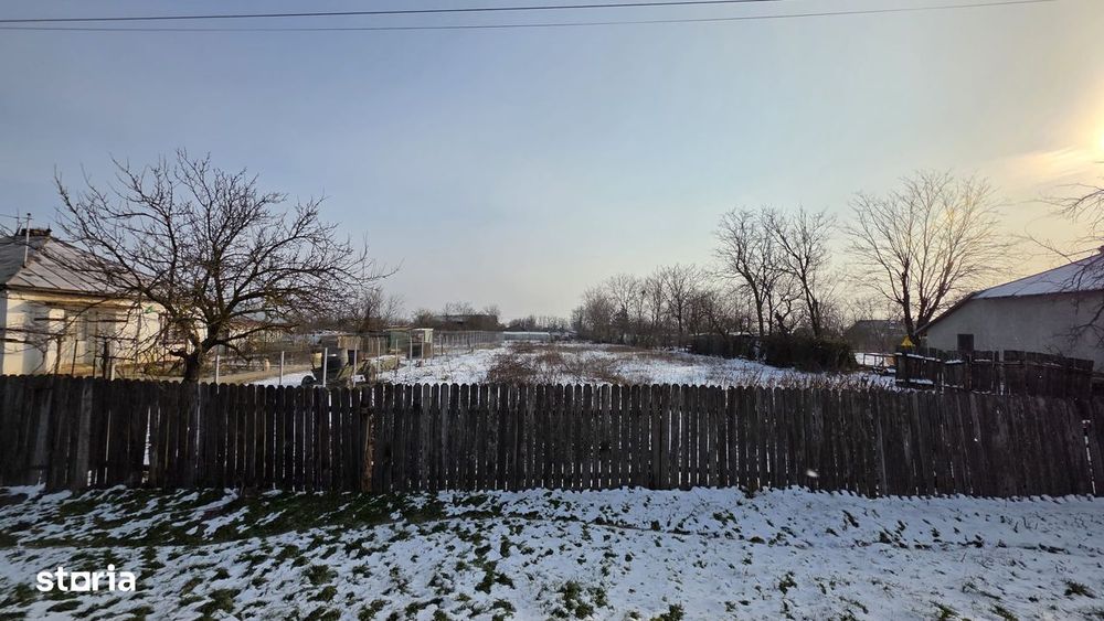 De Vanzare Teren zona Romanu