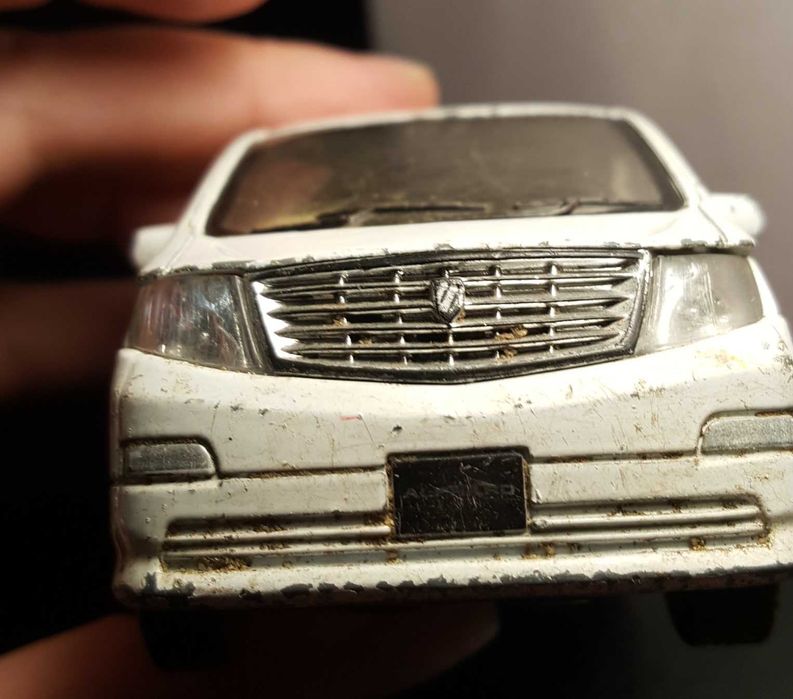 Модел на автомобил Toyota Alphard, Kinsmart, 1/38