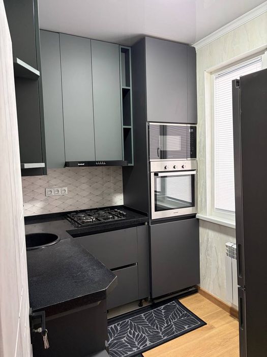 Продаётся квартира Чиланзар 17 квартал 2в3/4/4 зеркалка