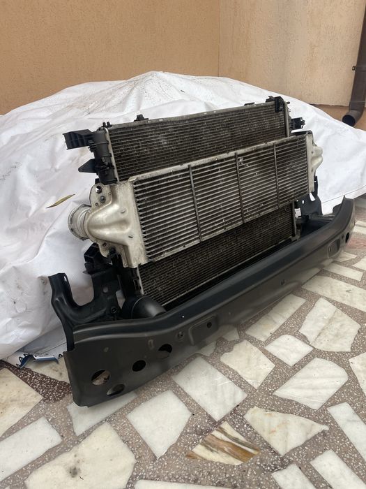 Fata complecta radiatoare ventilatoar intaritura bara vw transportert5