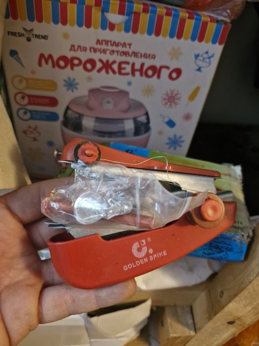 Ручная машинка для шитья