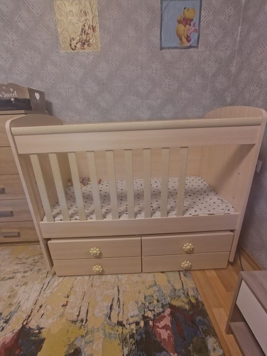 Бебешка кошара на лорели