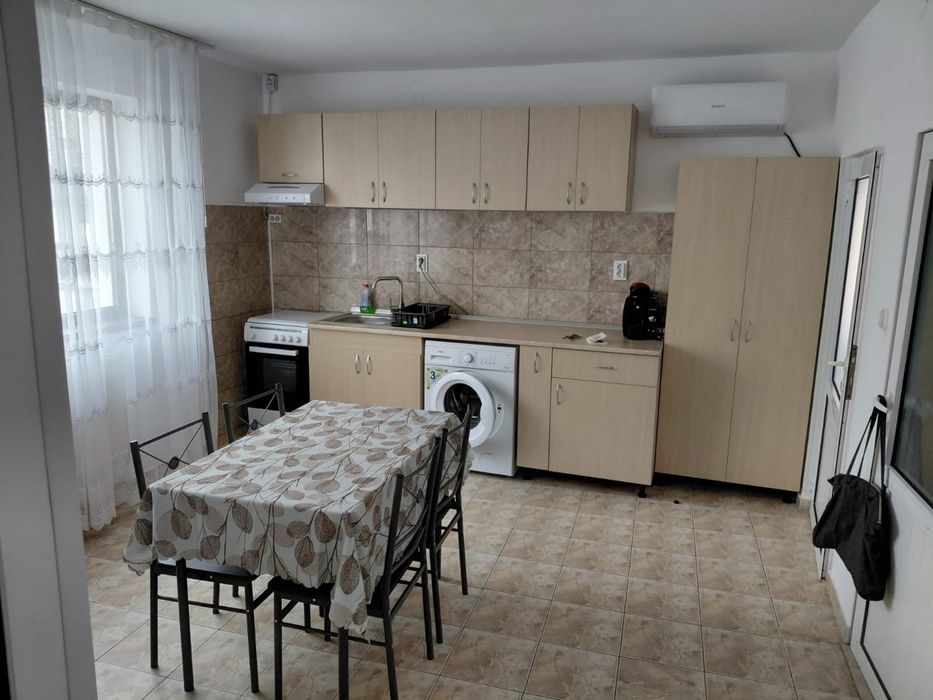 Garsonieră de închiriat in vilă– 45 m², utilată, Găvana, Pitești