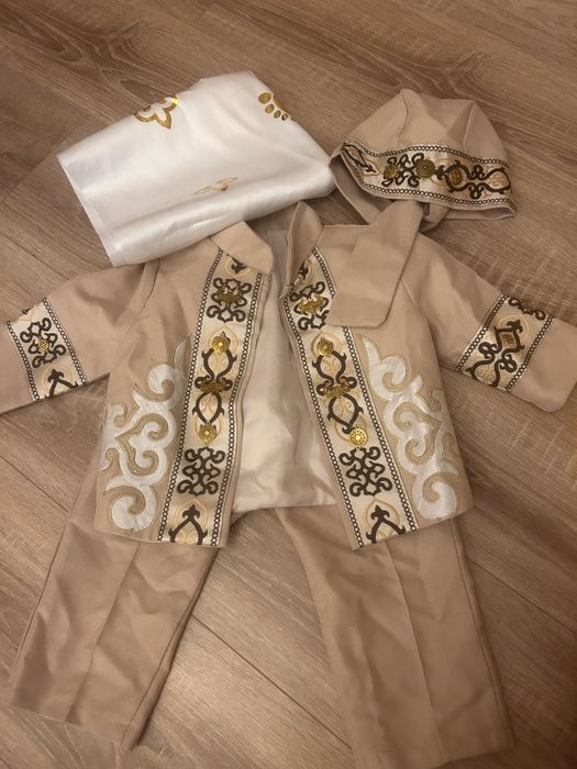 Детский костюм для обряда тусау кесу