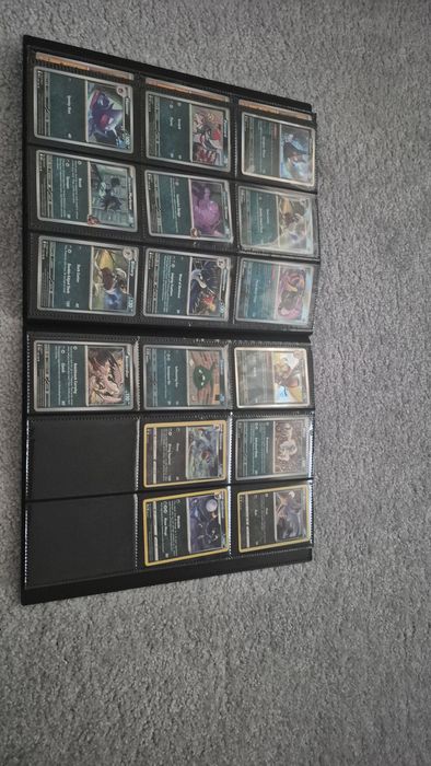 Album Pokemon cu cartonase originale