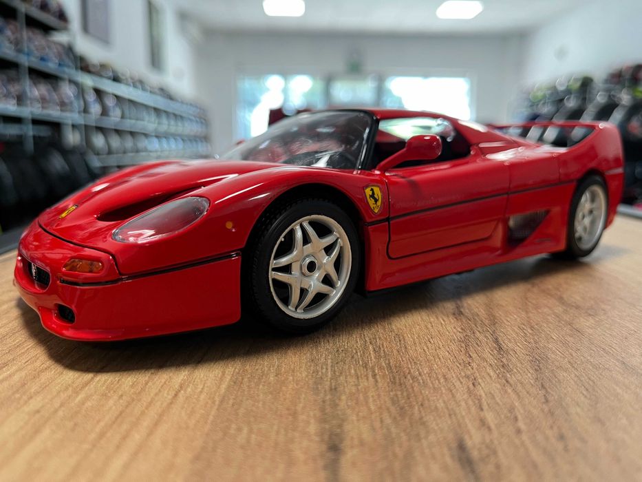 Рядък модел  метална колекционерска количка FERRARI F50  1:18 мащаб