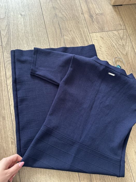 Рокля Guess S/M размер