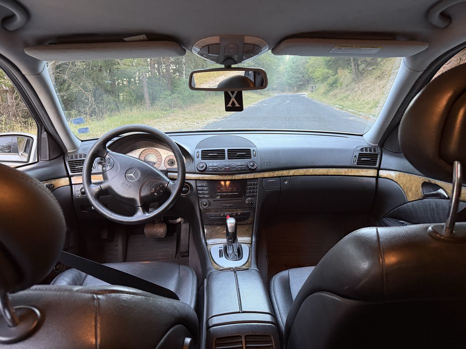 Mercedes Benz E320 CDI редови