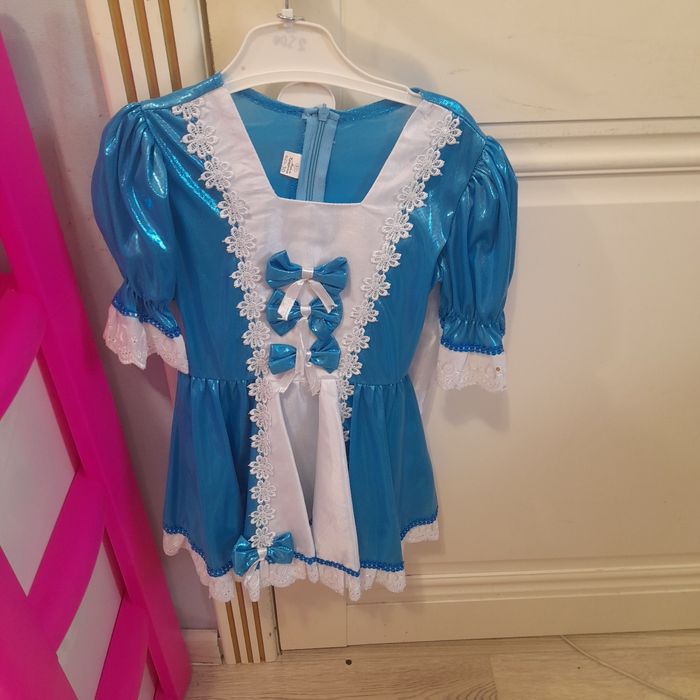 Платья на девочку нарядные