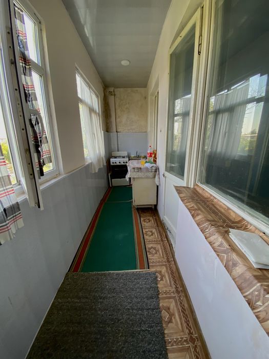 Kvartira sotiladi 35000 $ Qoyliq2 massiv