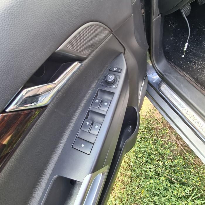 Dezmembrez Opel Antara trapa DVD 100 navi 2.0 cdti 6+1T Z20DMH Opel An