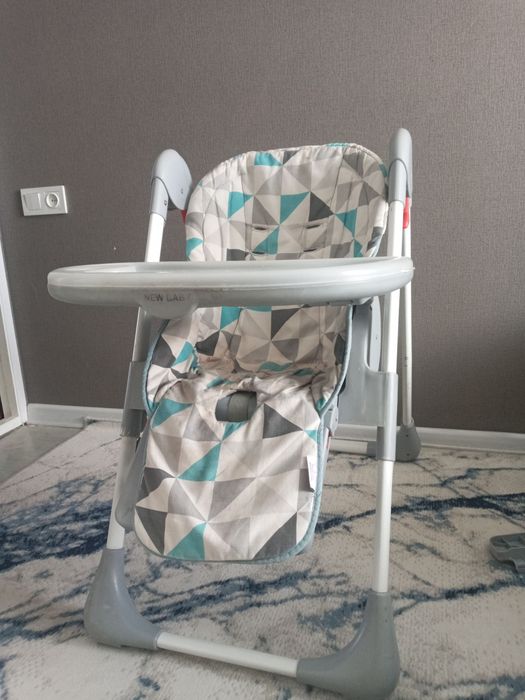 Bolalar uchun ovqatlanadigan ustolchik