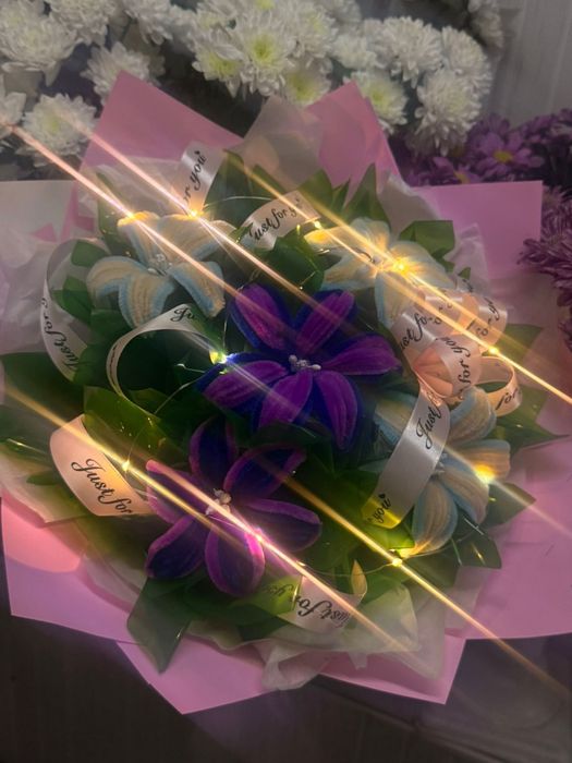 Продаём букеты из синельной проволоки