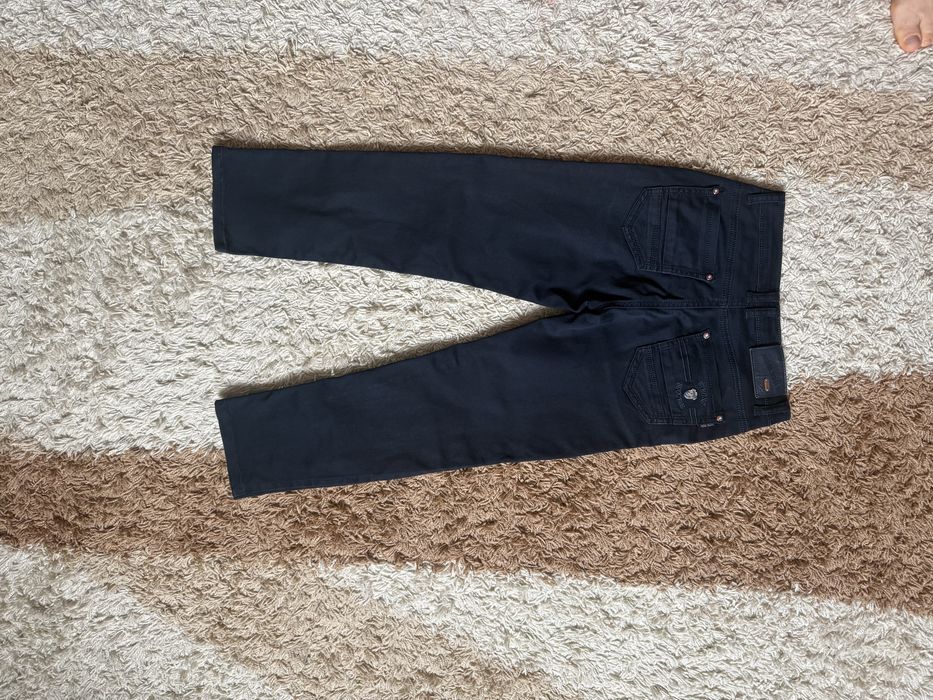 Продам джинсы на мальчика