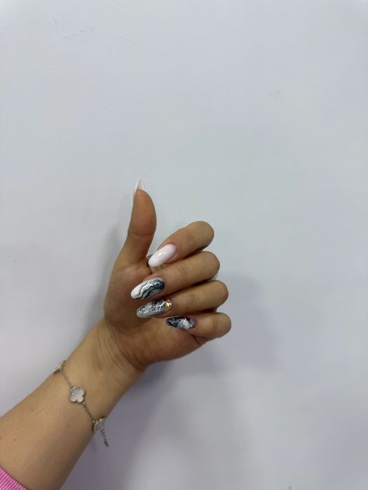 Маникюр, наращивание