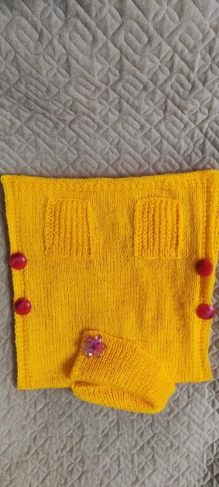 Продам детскую безрукавку.