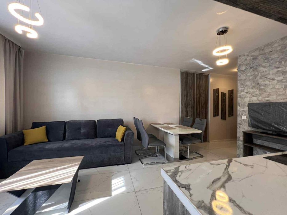 Дава се под наем Тристаен апартамент в София, Надежда 2 - 80 кв.м за 718.08 € - Снимка #1