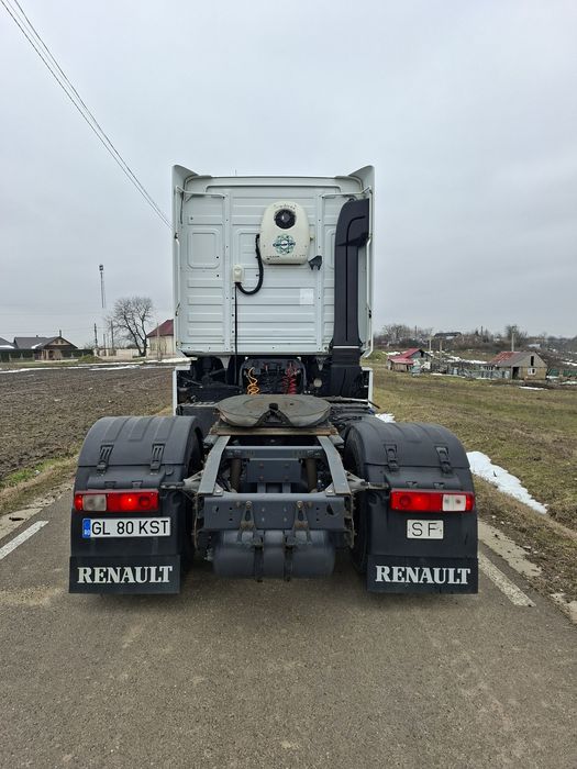 Renaut magnum automat. Urgent