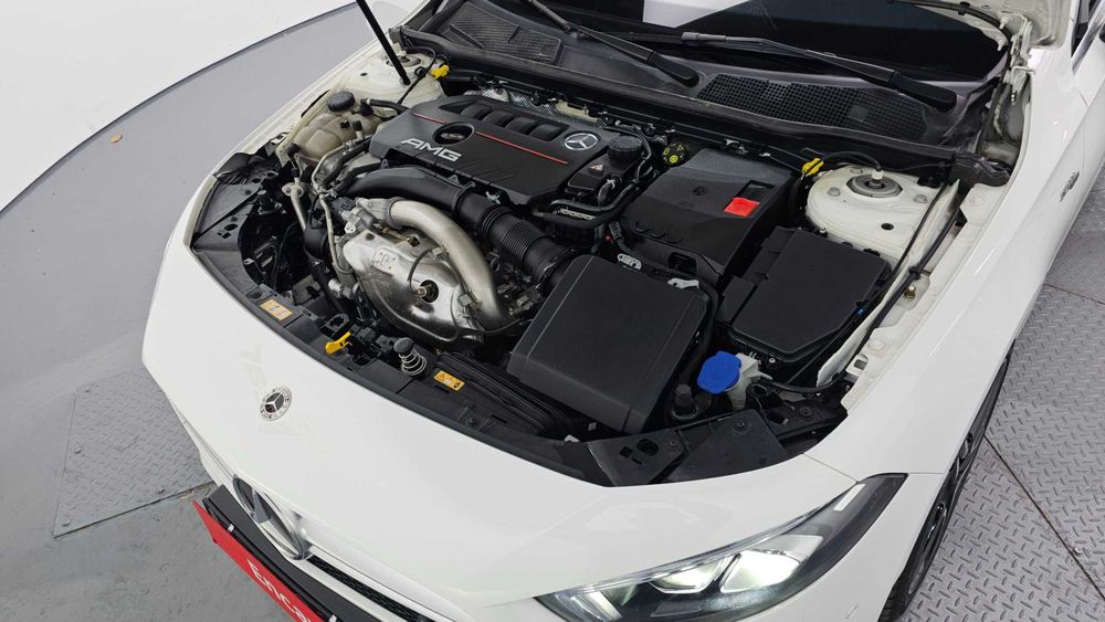 Автомобиль из Кореи — Отличное состояние Mercedes-Benz A-Class 4MATIC