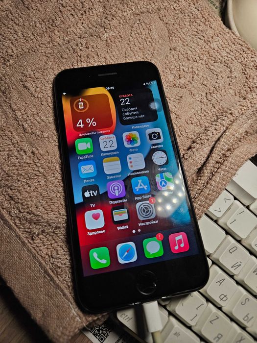 iPhone 7 32гб продам