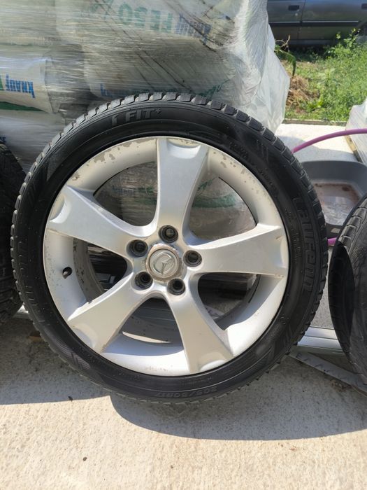 Гуми  205/50/17 и патерица 5х114,3 за Mazda, Subaru, Toyota