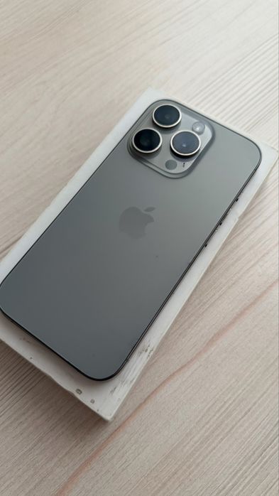 продаю IPhone 15 prо