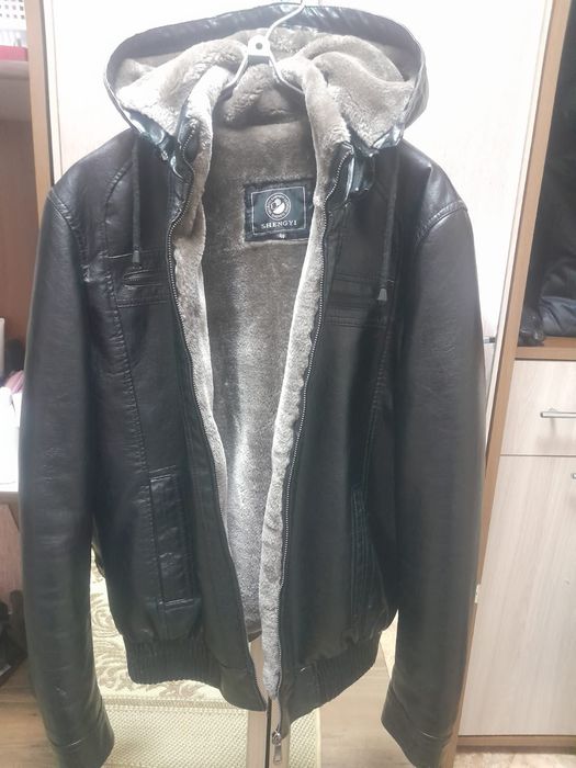 Продам мужскую куртку