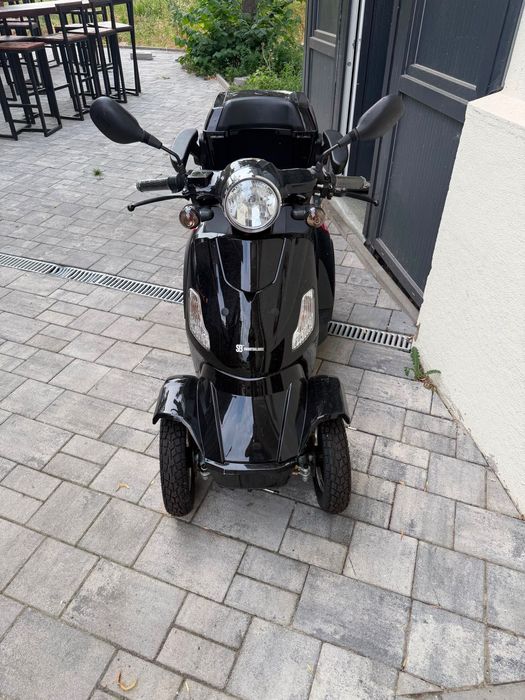 Vehicul Electric cu 4 Roti Smart Balance