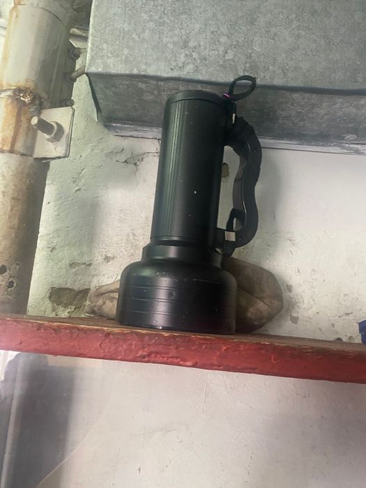 Продаю автомобильный инвертор Baseus