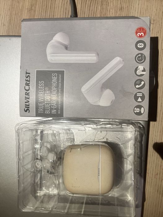 Casti wireless bluetooth in ear