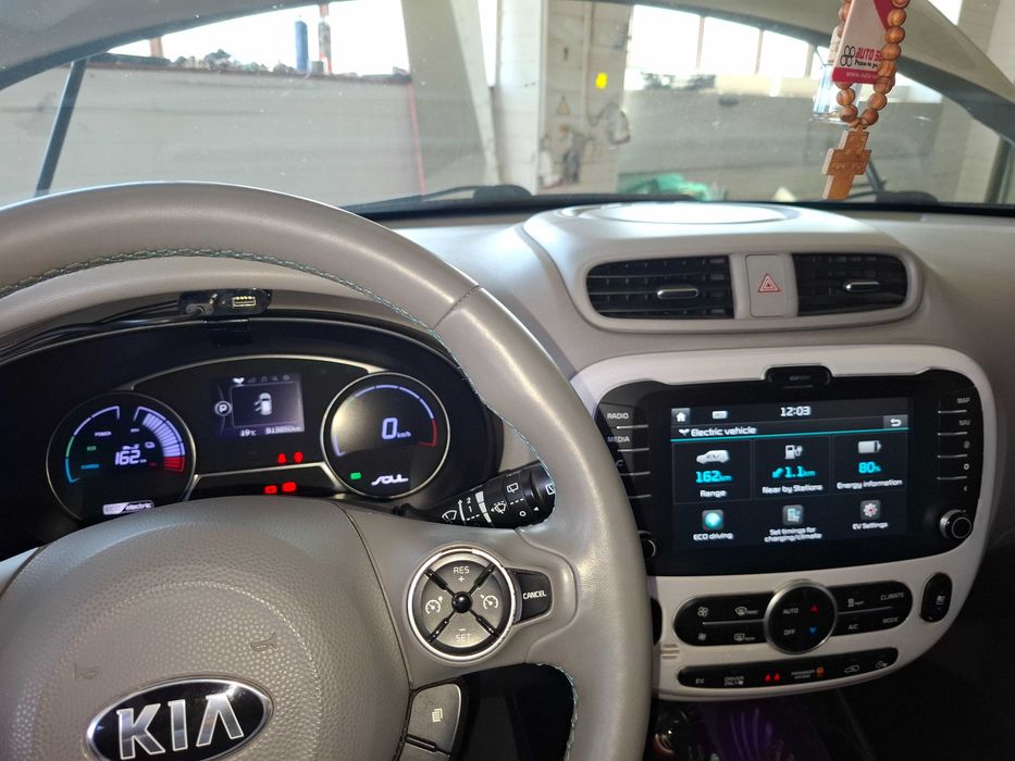 Kia soul ev electrica automata 150cp 2018 30kwfull trapa panoramica piele gri metalizat navigatie geamuri electrice keyles inmatriculata acte valabile