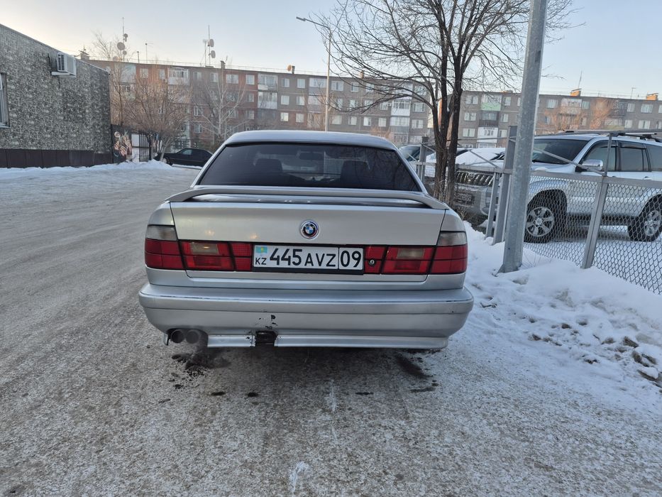Продам BMW 5 e34