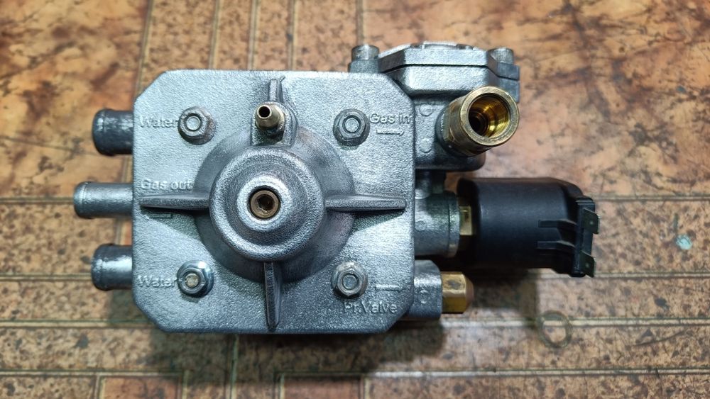 Части за АГУ - газов инжекцион (рециклирани)!