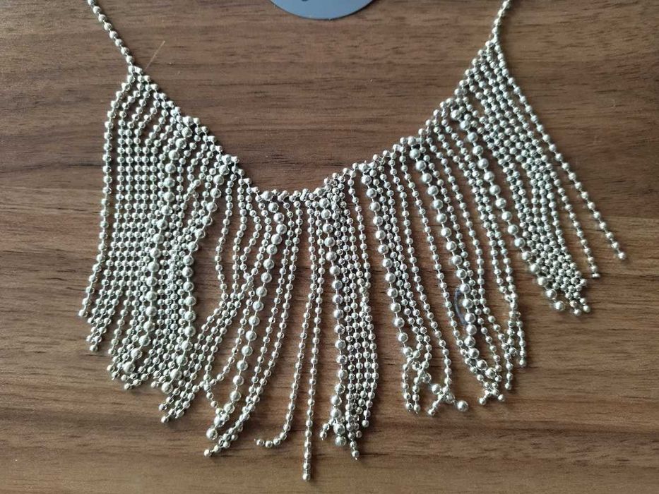 Колие и обеци- имитация на сребро