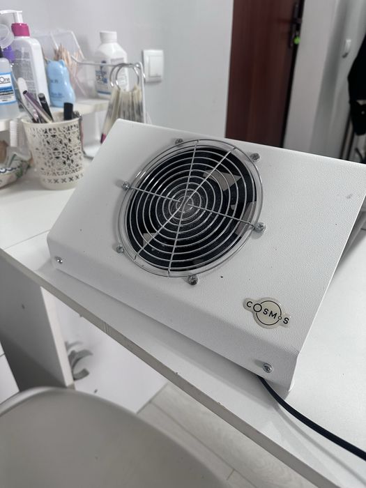 Продам пылесос для маникюра