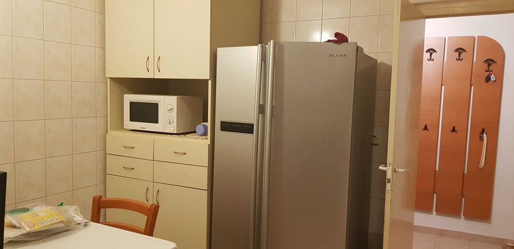 3 camere 1 Mai (Craiova), etaj 1, CT proprie, 2 bai l, decomandat, proprietar