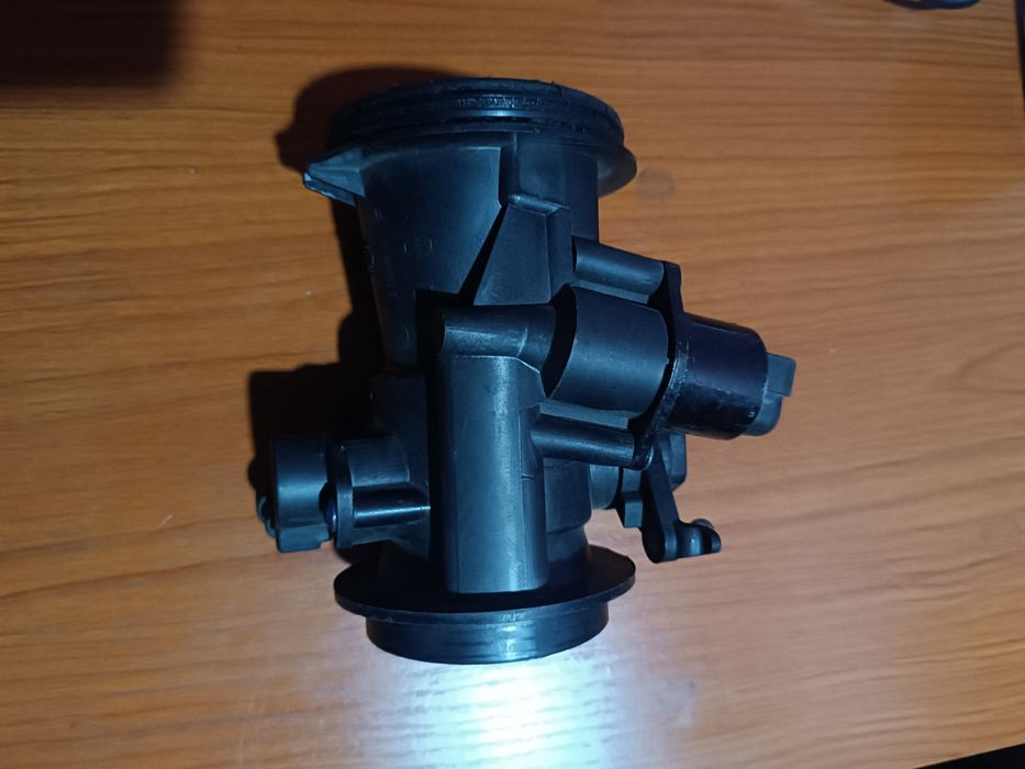 Дроссельная заслонка Ларгус Рено мотор