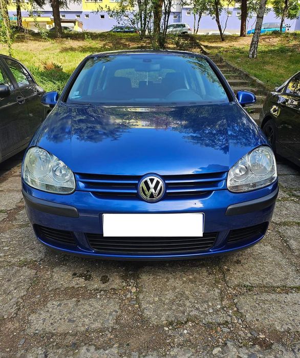 Продавам Голф 5 1.9 105кс. на ЧАСТИ, както и ВСЯКАКВИ други Голф 5ци