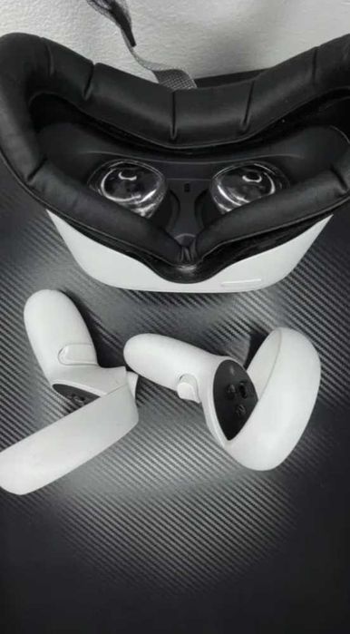 Meta quest 2 + кейс переноска + bobvr + кабель + игры