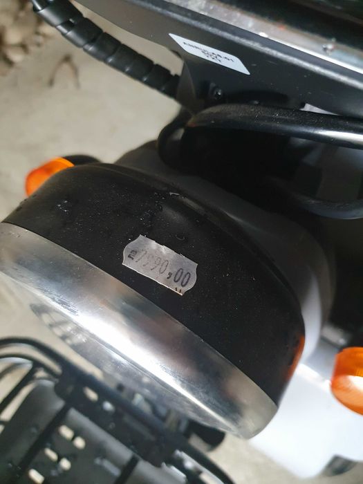 Tricicluelectric,nou nefolosit 2 locuri