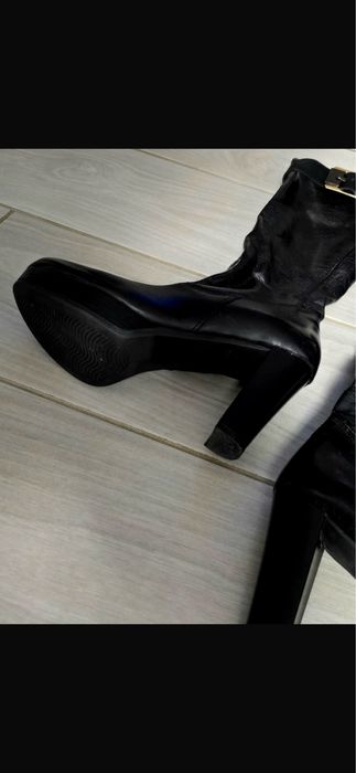 Cizme dama înalte in stare foarte bună