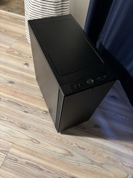 Кутия Fractal Design Define C, Черен