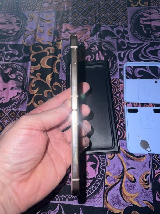 Samsung galaxy z flip 4 на части
