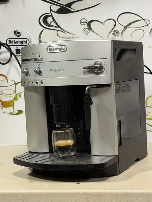 Кафемашина кафе автомат delonghi magnifica с гаранция