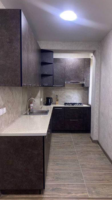 Аренда ЦУМ 3 комнаты 4 этаж