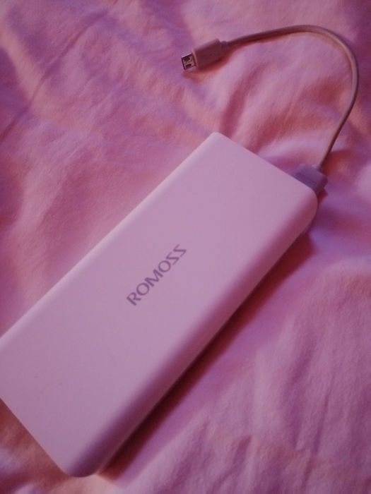Vand incarcator extern Romoss 10000mAh