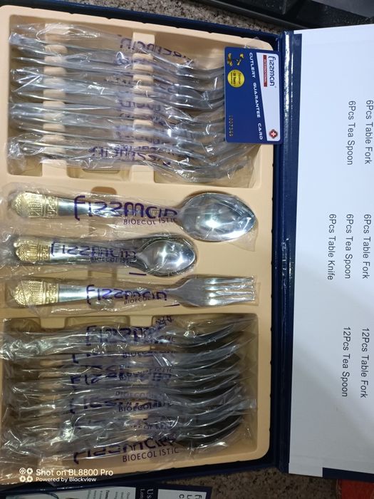 Набор посуды на 6персон.