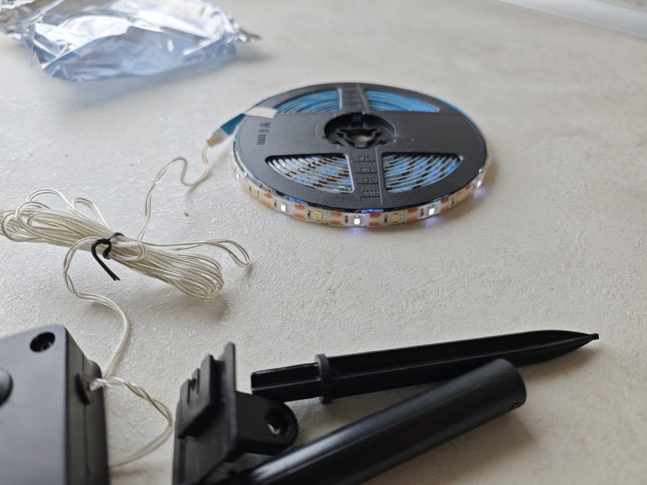 LED лента 5 м. соларно захранване Solar Led